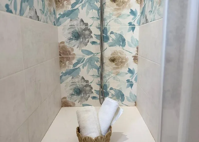 شقة Skyview At Middletown - Sea View & Private Parking تروبيا