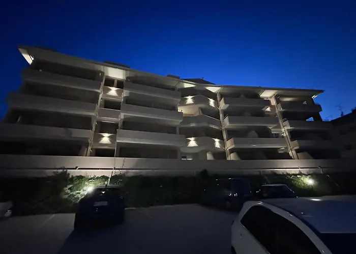 شقة Skyview At Middletown - Sea View & Private Parking *